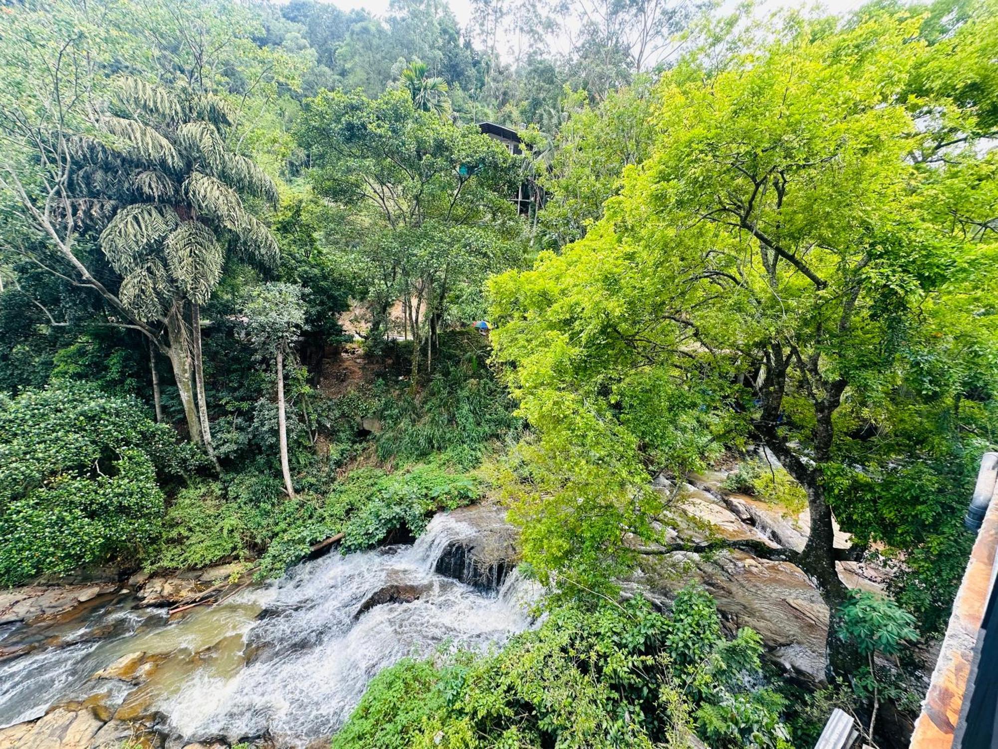 River Splendour Home Stay Елла Екстер'єр фото