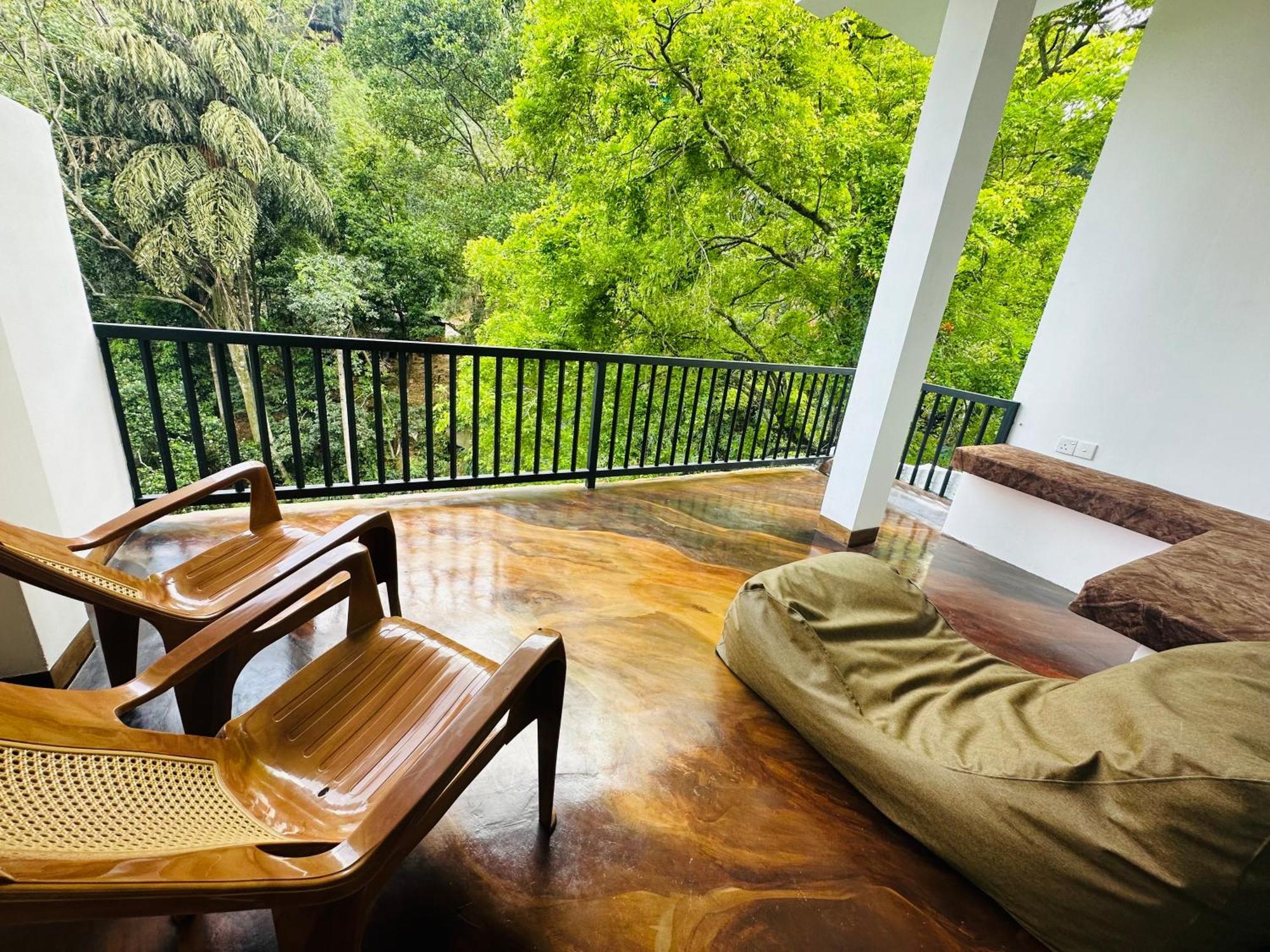 River Splendour Home Stay Елла Екстер'єр фото