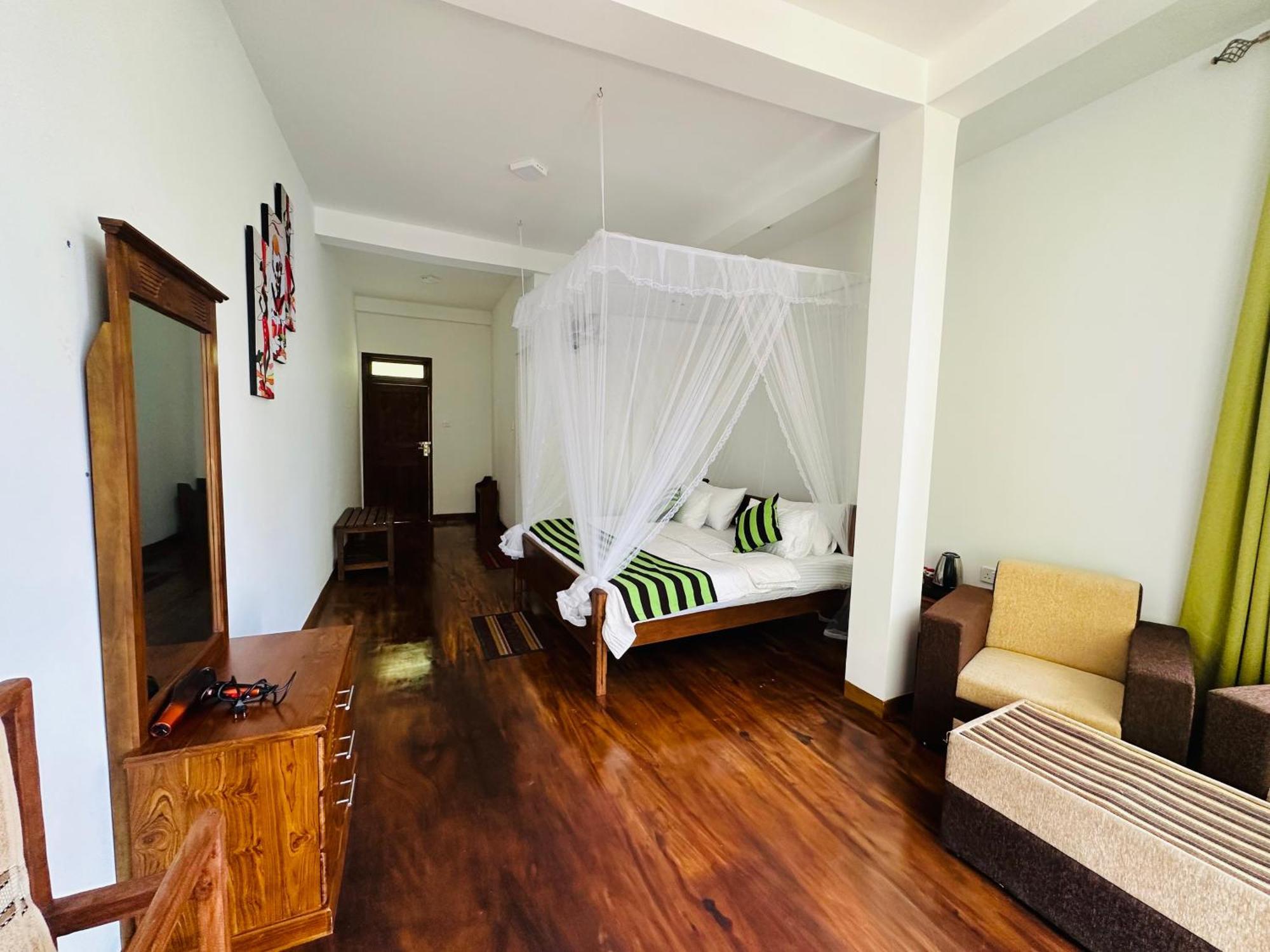 River Splendour Home Stay Елла Екстер'єр фото