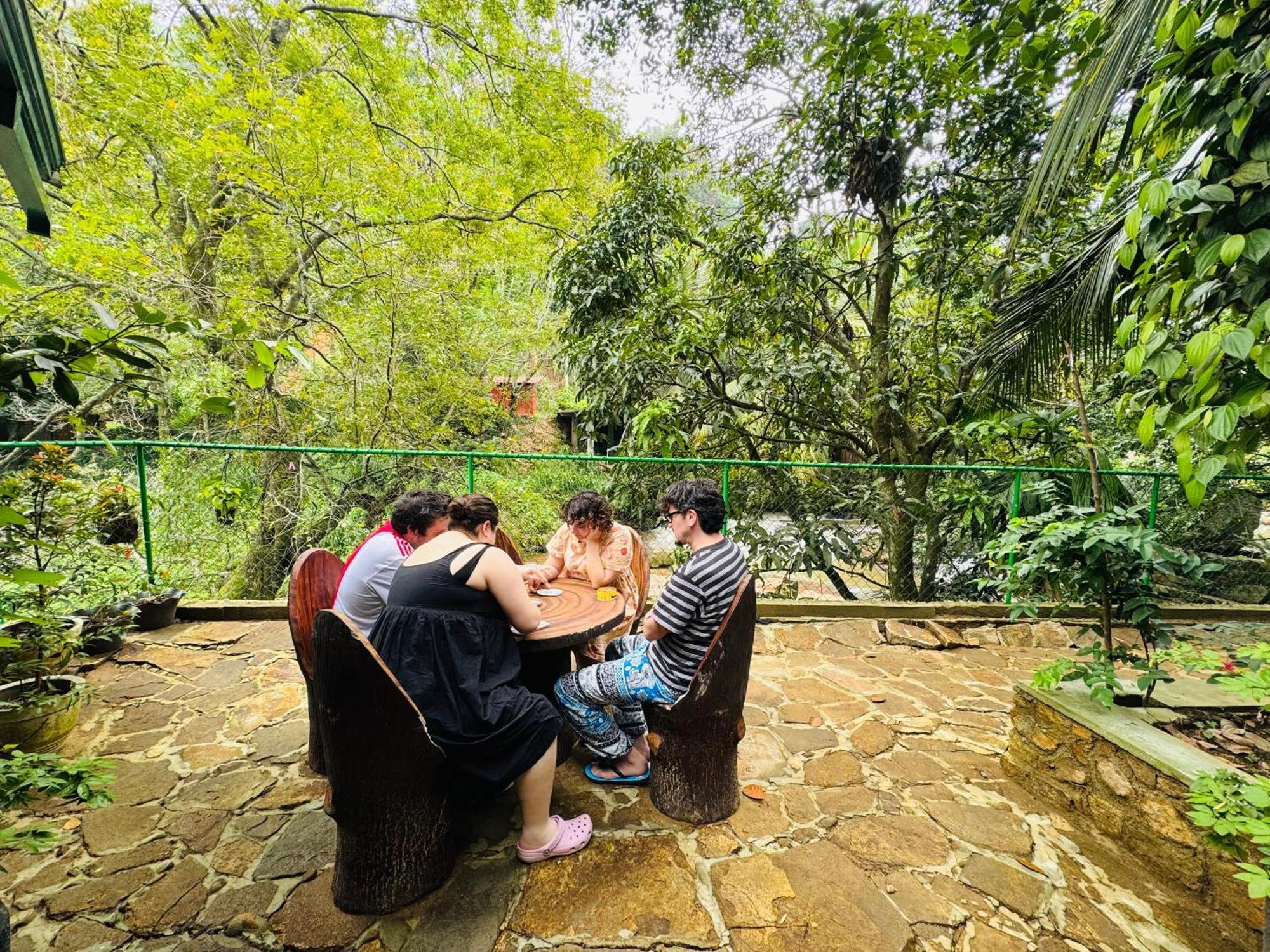 River Splendour Home Stay Елла Екстер'єр фото